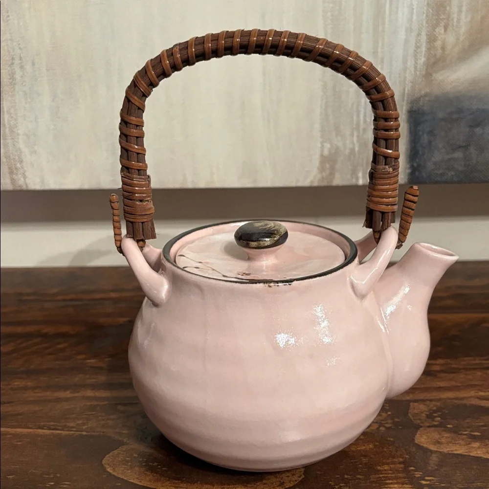 Vintage Sousaku Japan Ceramic Pink Teapot Cherry Blossoms Bamboo Handle - Picture 3 of 8